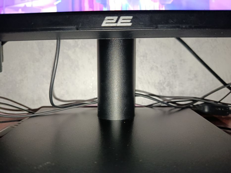 .Терміново.  Монітор 2E B2424B