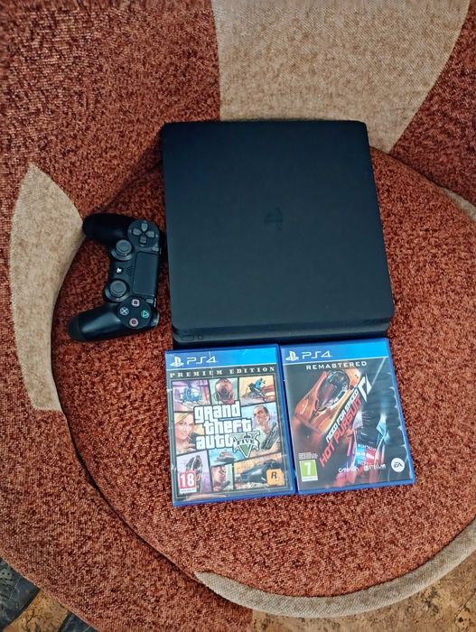 Sprzedam PlayStation 4
