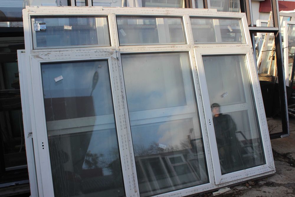 Окно REHAU рама балконная  металлопластиковая новая 2340 \ 1790