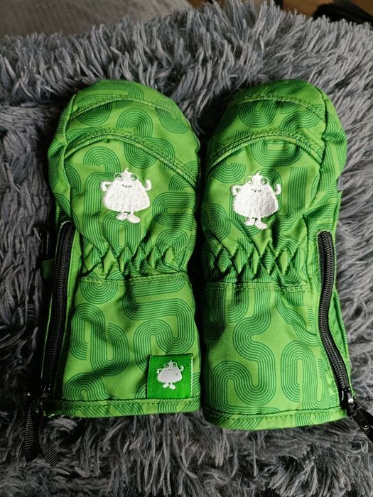 Zielone rękawiczki jednopalczaste Bula na ok 1 rok śnieg zima sanki