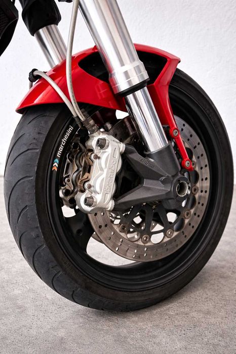 Ducati monster 696 - ano 2008