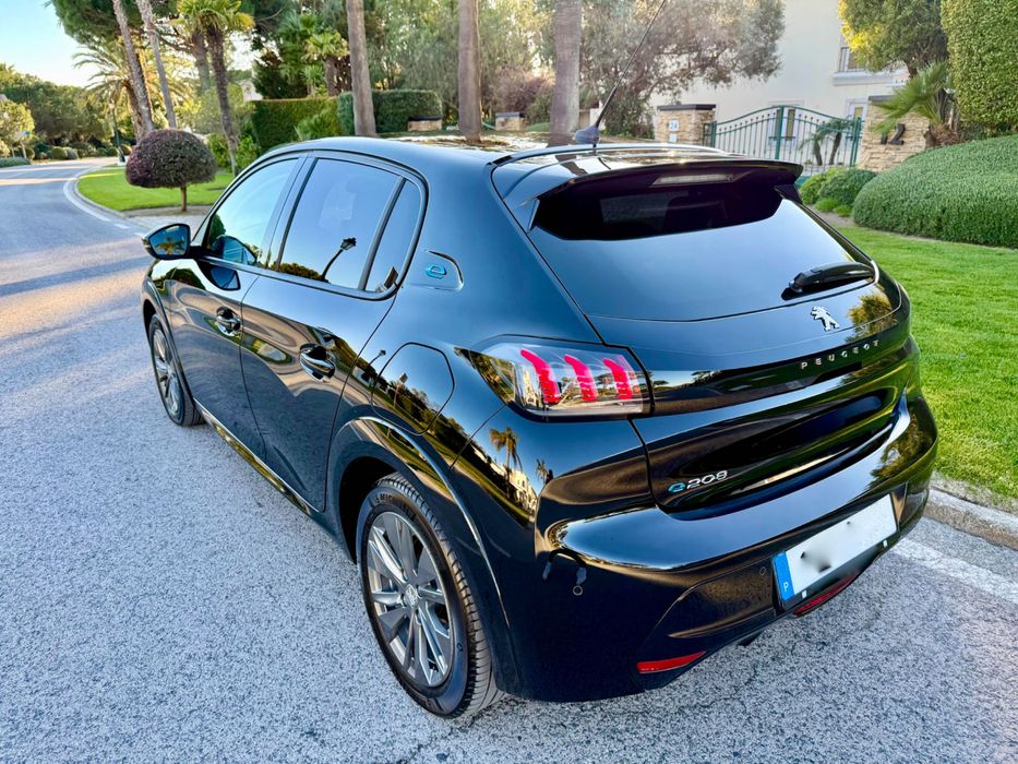 Peugeot e-208 Allure GT 350 | CCS | Garantia até 2030 | Câmera 360