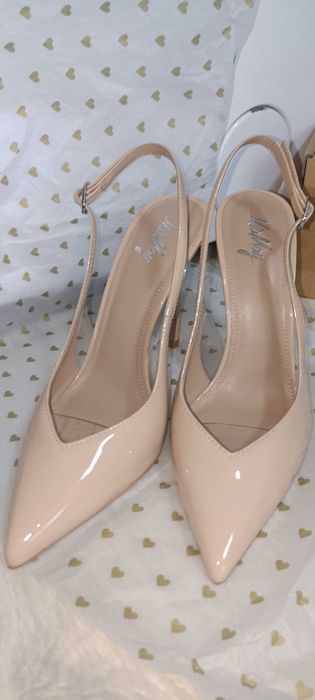 Туфлі бежеві 36 розмір нові