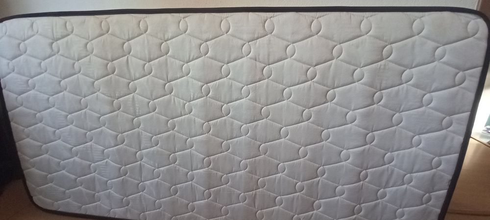 Colchão ortopédico - cama solteiro