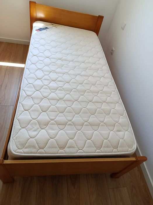 Cama e Mesa Cabeceira Interforma