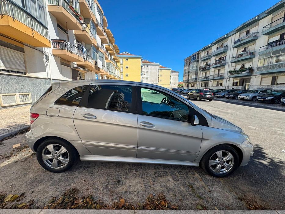 Vendo Mercedes B 180