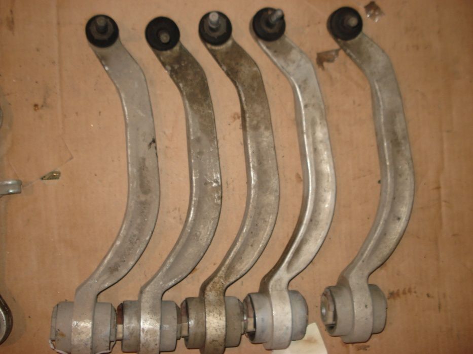 Рычаг подвески Audi, Volkswagen, SEAT, Skoda, VW, кн: 8E0407693AG