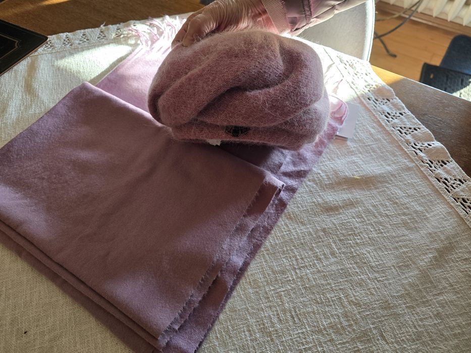 Komplet czapka i szal