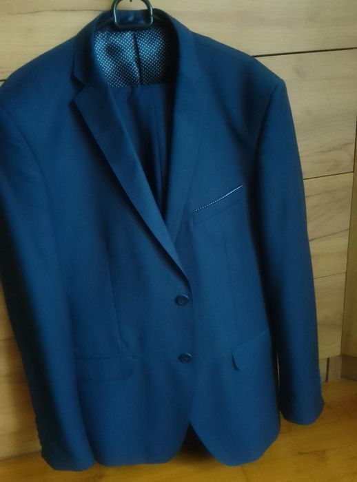 Garnitur męski elegancki z wełny i wiscozy