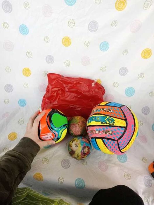 Lote de bolas para piscina e praia