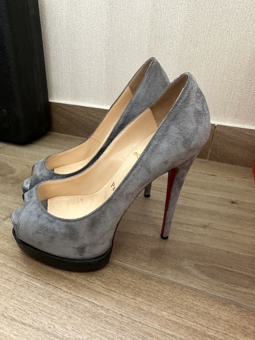 Продам туфлі Christian Louboutin оригінал