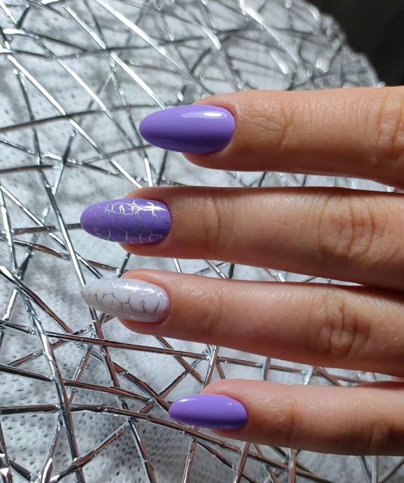 Манікюр, педикюр .