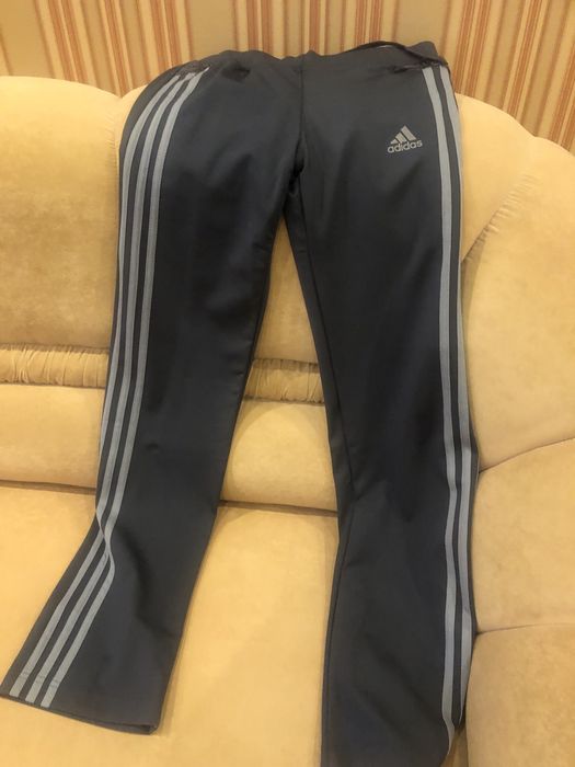 Костюм спортивний adidas розмір S