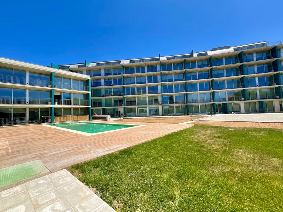 Espinho - Arrenda T1 - Condominio Fechado com jardim piscina e ginásio - Novo