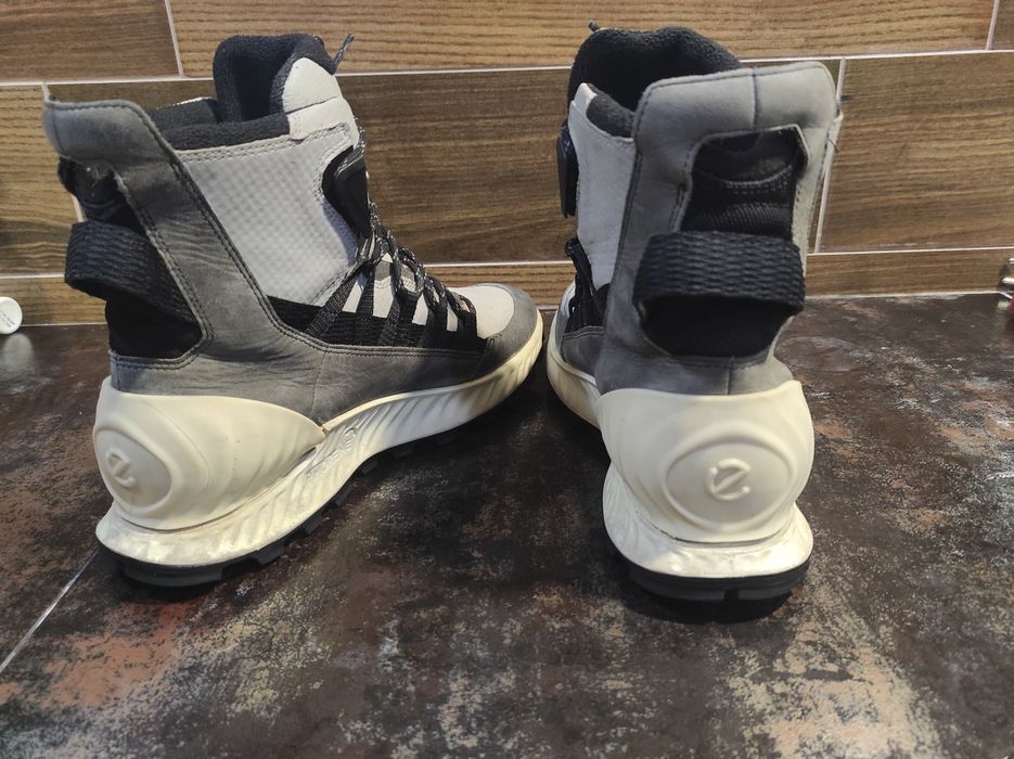 Ботинки ecco кросівки зимні на флісі водонипроникні 42 оригінал