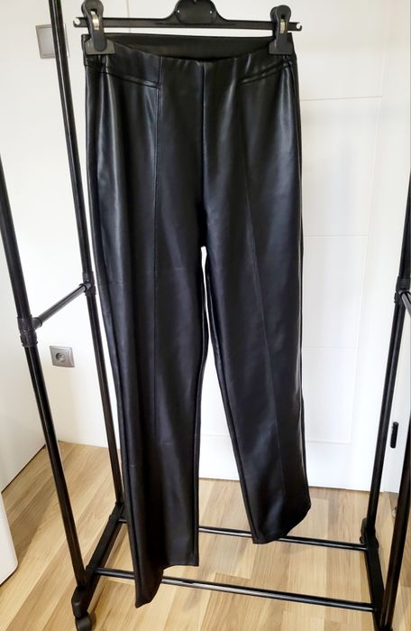 Spodnie czarne ekoskóra bardzo mieciutka