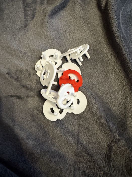 Zabezpieczenia szafek i kontaktów