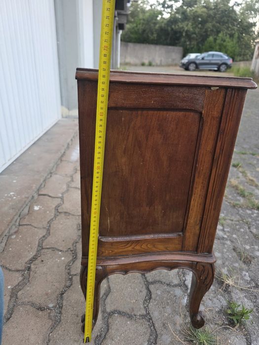 Mesinha de cabeceira