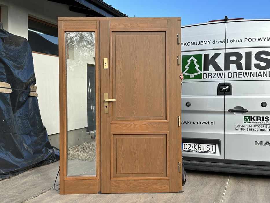 Drzwi zewnętrzne drewniane Z doświetlem Czyste Powietrze Cała Polska