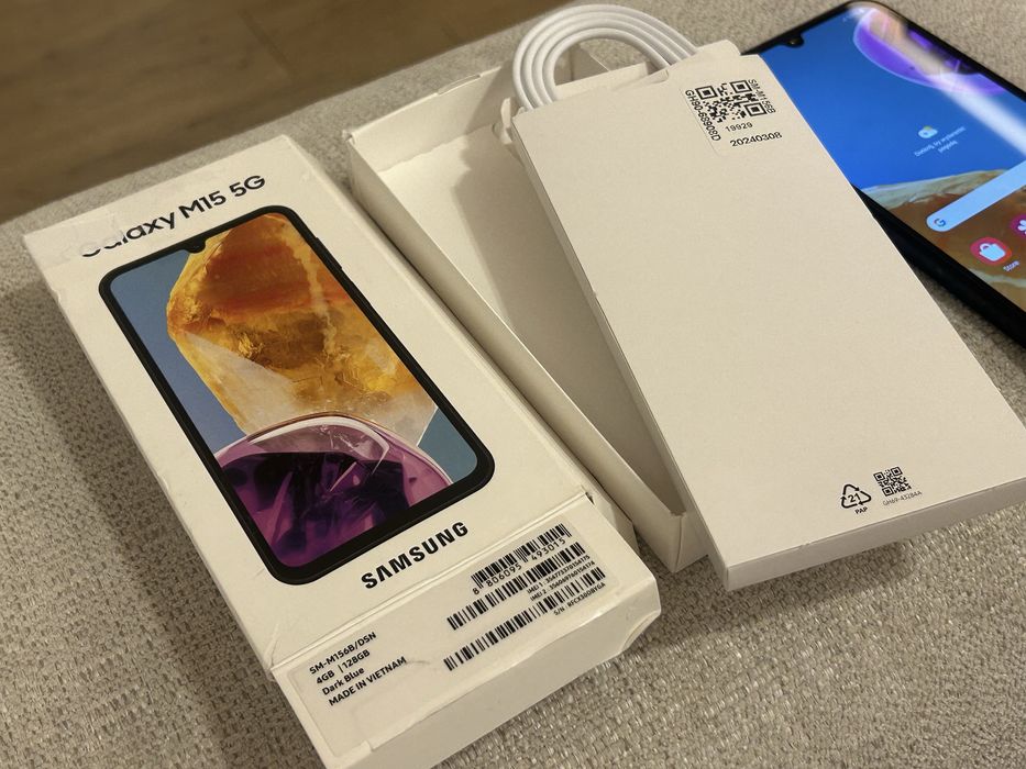 NOWY Samsung Galaxy M15 4/128GB 6,5" 90Hz 50Mpix Granatowy