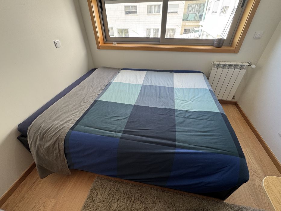 Cama de casal (160x200)