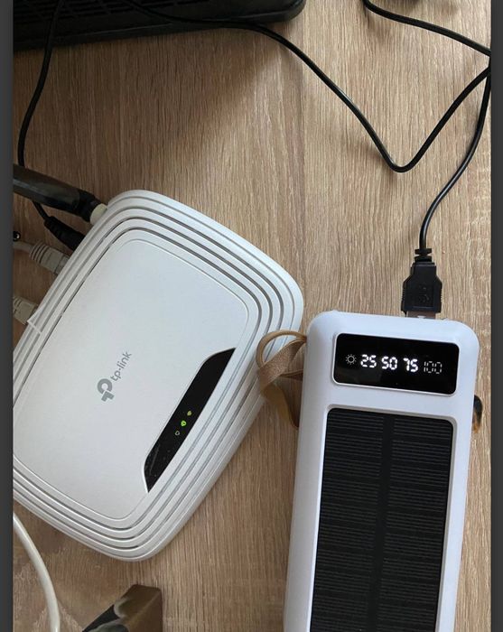 5v, 9v, 12v - Кабель живлення, WI Fi роутера.