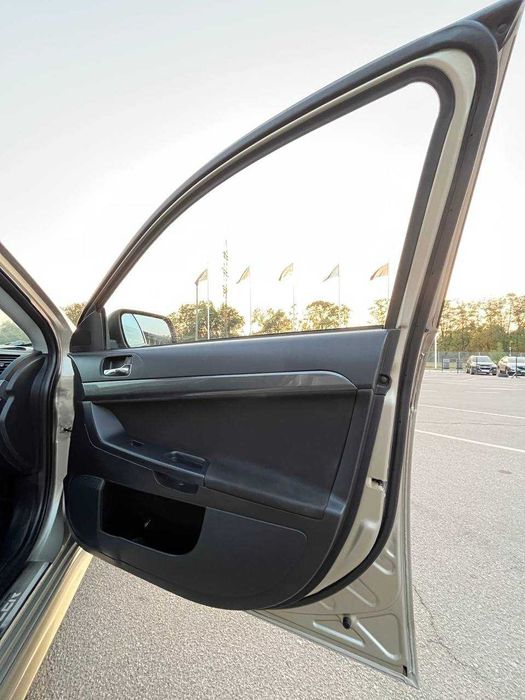 Продам власне авто Mitsubishi Lanxer X SPORTBACK
