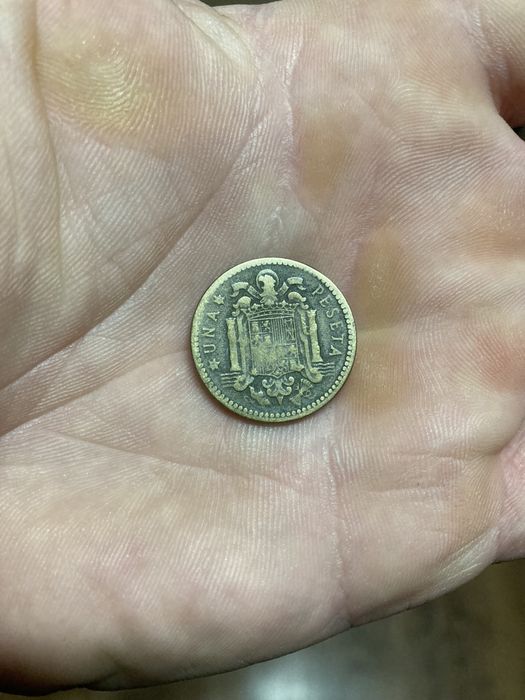 Moneta Hiszpańska 1 Uno Peseta 1947 destrukt