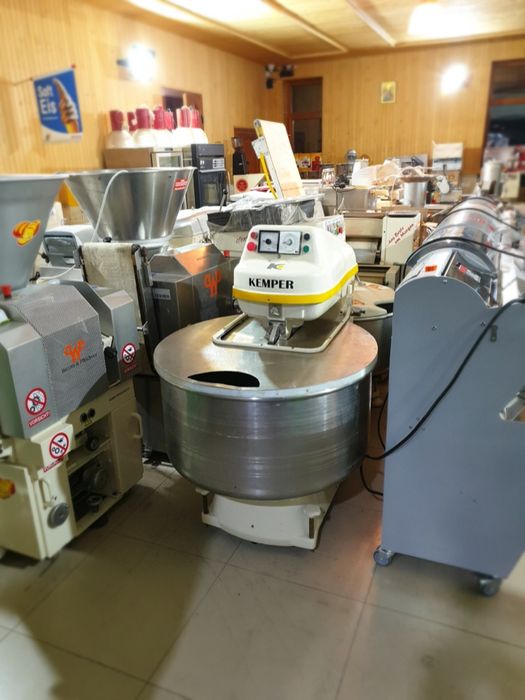 Тестомес Тістоміс для пекарни Kemper Sp125 из Германии
