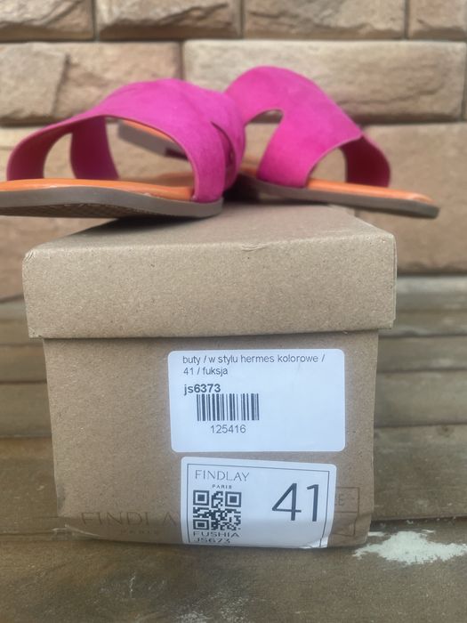 Klapki w stylu hermes 41
