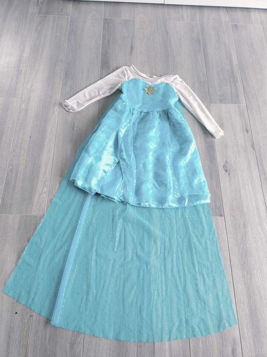 Sukienki 134/140/146