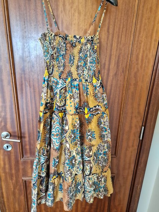 Vestido de alças. Novo. Tamanho único