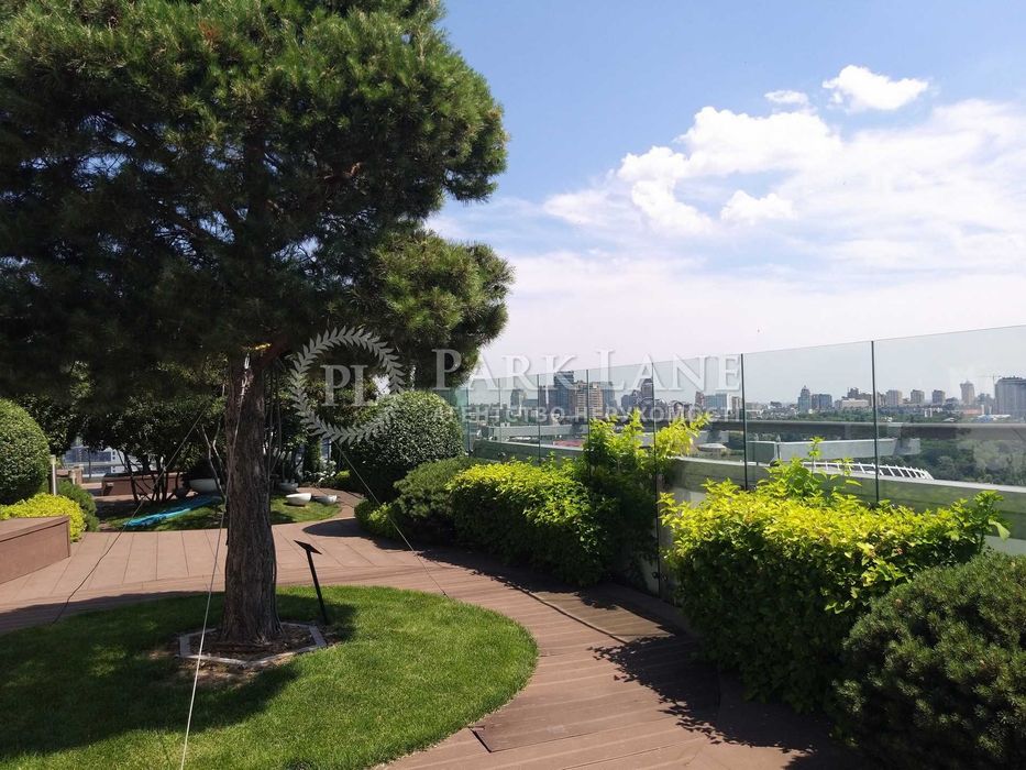 Продаж 4к кв ЖК Royal Tower Роял Тауер Олімпійський Палац Спорту Без%