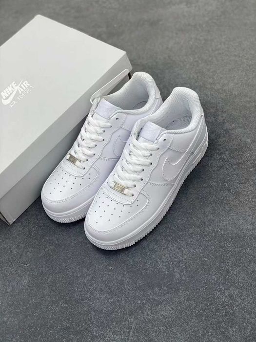 Air Force 1 Low Białe r.45