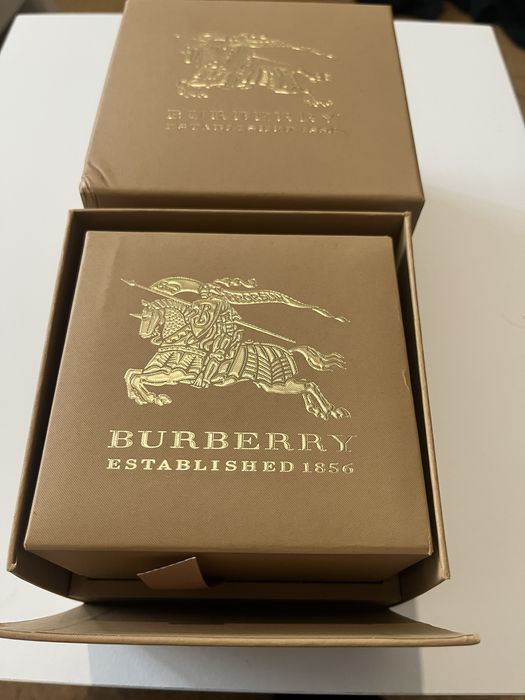 Burberry- the city- 9902