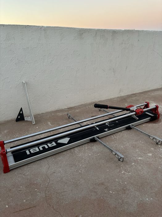 Cortador de cerâmica manual 22 mm Rubi HIT-1200N