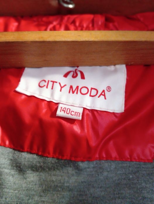 Куртка на девочку