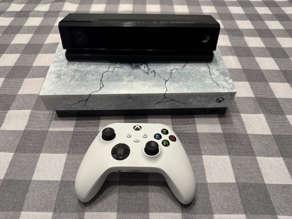 Xbox One  X 1TB limitowana Gears of War + Kinect - gwarancja