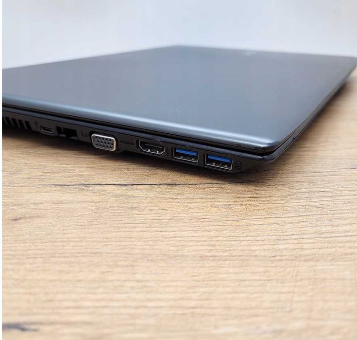 Ігровий ноутбук Acer E5/ NVIDIA mx940 /i3/16 ГБ/SSD 480/HDD 320gb/15,6 f HD