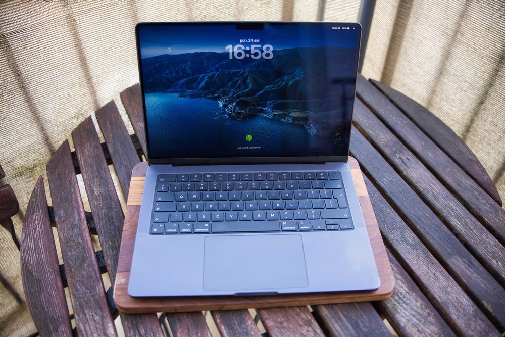 MacBook 14 M3 PRO 12CPU, 18GPU, 18GB, 1TB - stan idealny.