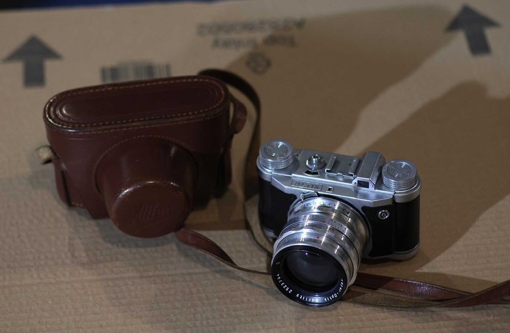 Klasyczny aparat Altix z obiektywem Primagon 4.5/35 + oryginalne etui!