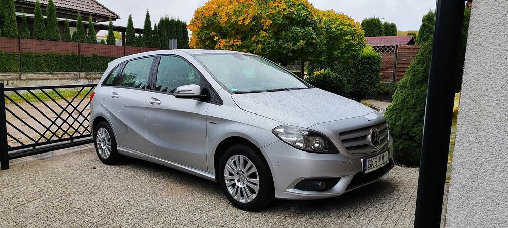 Mercedes-Benz Klasa B Mercedes B klasa W 246 2011 1.6 benzyna 122KM zarejestrowany