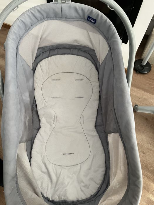 Vendo 2 baby hugs da chicco (conjunto ou separado)