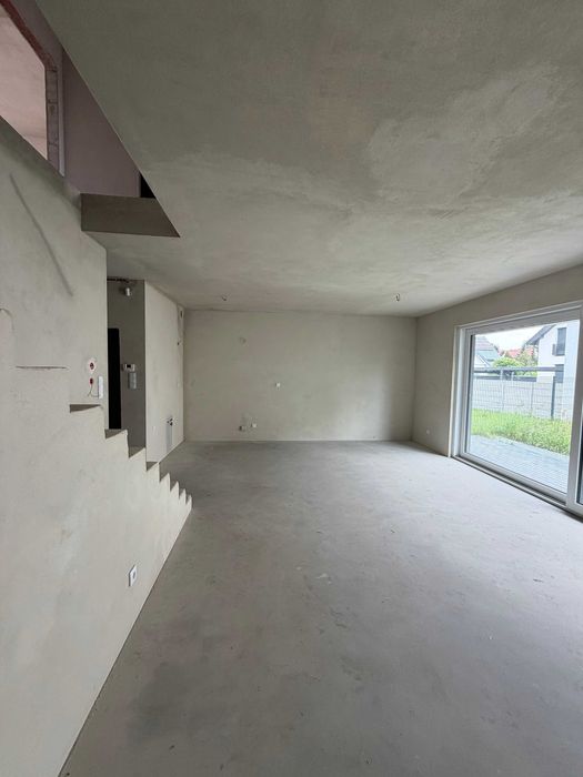 Segment na sprzedaż - 140 m2