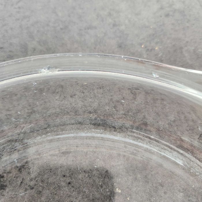 Tigela de vidro com tampa 22cm