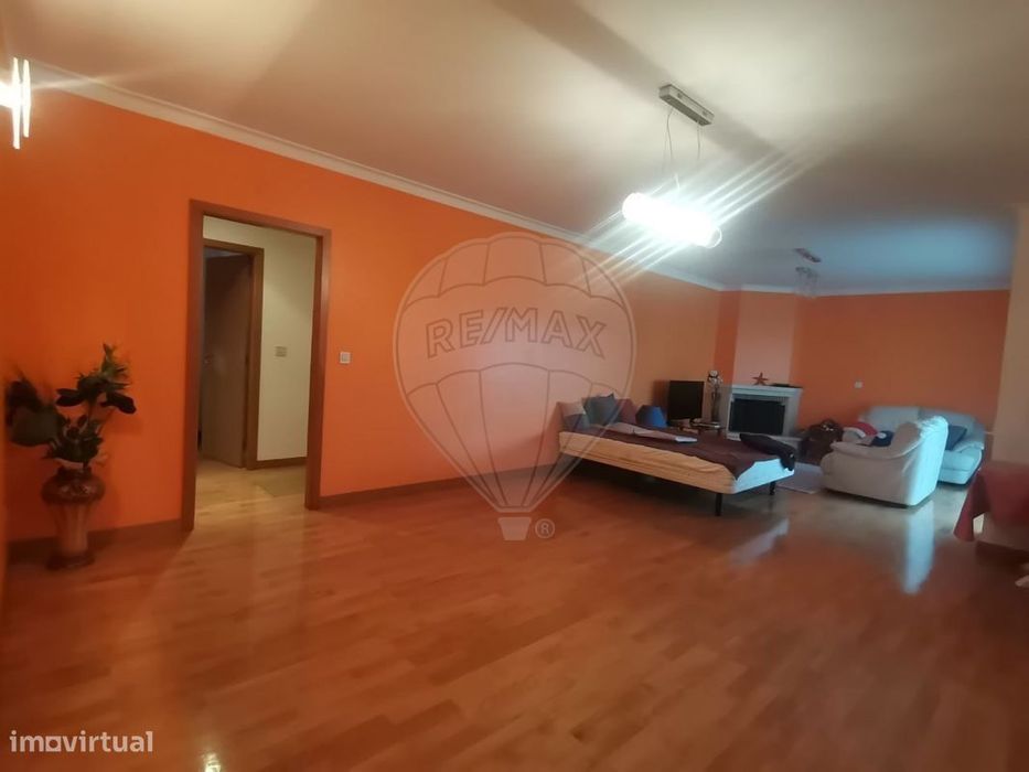 Apartamento T4 para venda