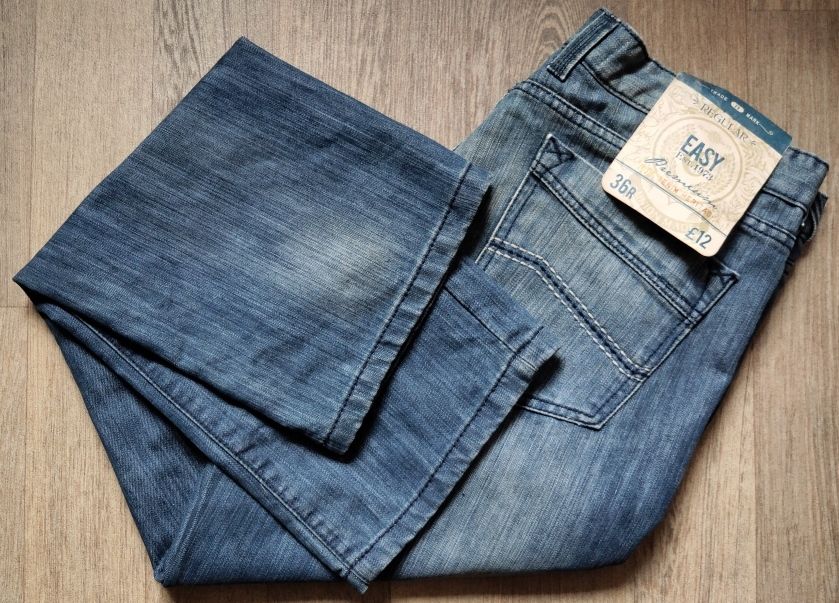 Новые джинсы EASY размер W36 L30