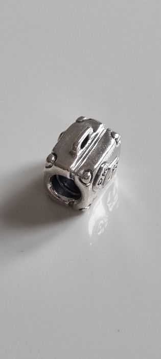 Charms Pandora Walizka Paris