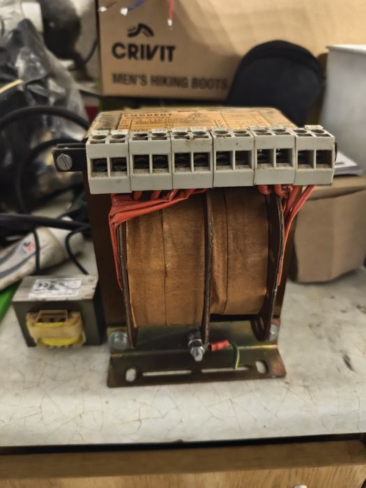 Duży Transformator 300VA