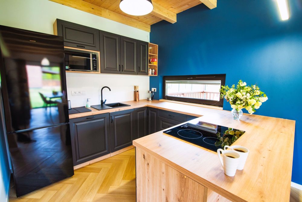 Rumiane Chatki - Jezioro | Balia Jacuzzi | Mazury | Basen | Workation